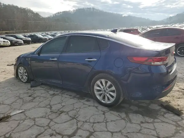 5XXGT4L38JG183666 2018 KIA OPTIMA - Image 2
