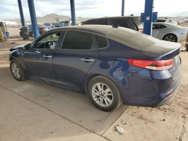 5XXGT4L38JG184395 2018 KIA OPTIMA - Image 2