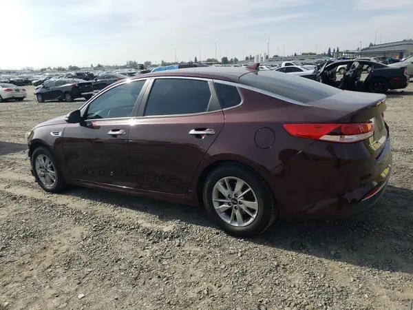 5XXGT4L38JG184476 2018 KIA OPTIMA - Image 2