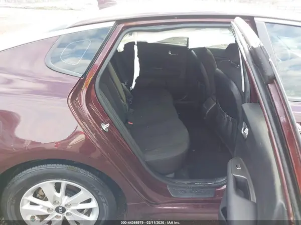 5XXGT4L38JG184929 2018 KIA OPTIMA - Image 8