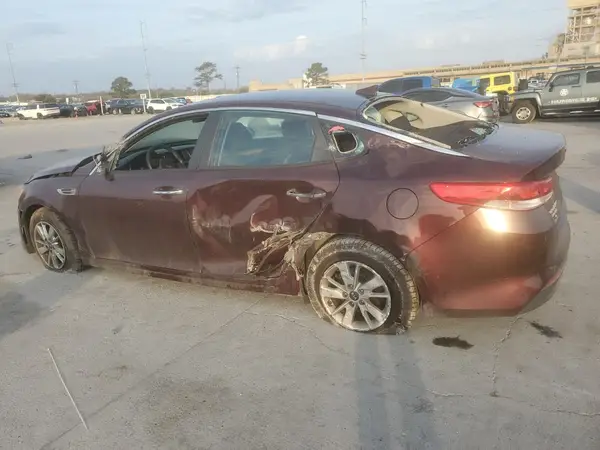 5XXGT4L38JG185613 2018 KIA OPTIMA - Image 2