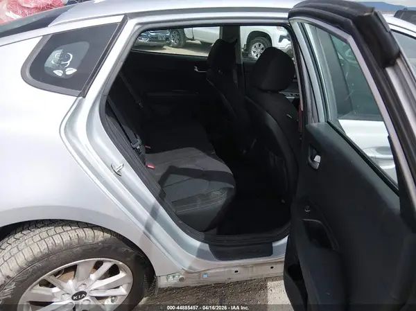 5XXGT4L38JG186969 2018 KIA OPTIMA - Image 8