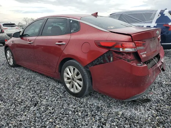 5XXGT4L38JG187409 2018 KIA OPTIMA - Image 2