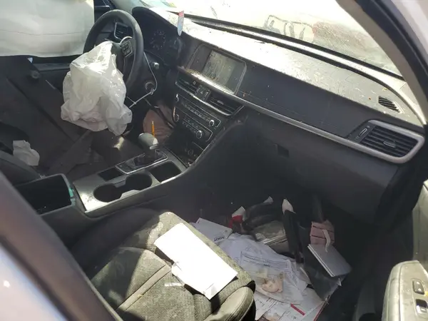 5XXGT4L38JG187779 2018 KIA OPTIMA - Image 8