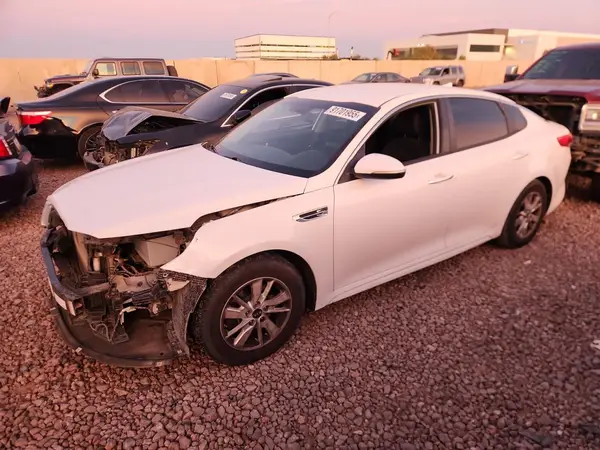 5XXGT4L38JG192108 2018 KIA OPTIMA - Image 1
