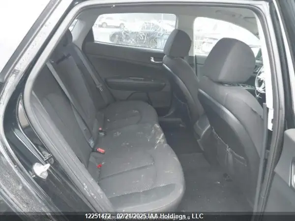 5XXGT4L38JG193405 2018 KIA OPTIMA - Image 8