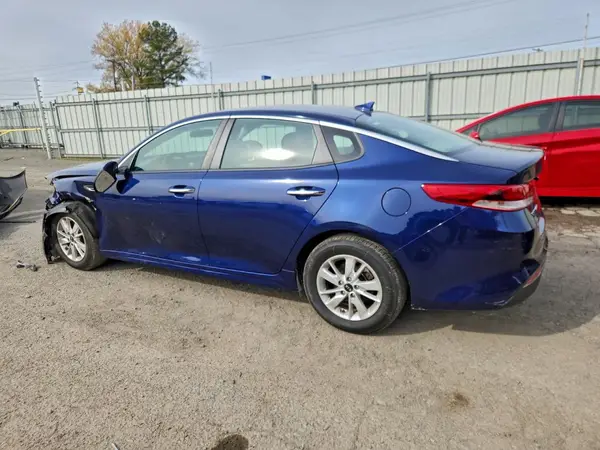 5XXGT4L38JG194313 2018 KIA OPTIMA - Image 2