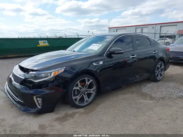 5XXGT4L38JG196563 2018 KIA OPTIMA - Image 2