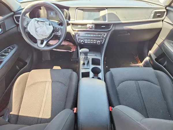 5XXGT4L38JG197969 2018 KIA OPTIMA - Image 8