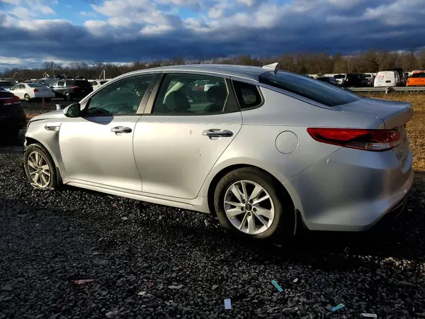 5XXGT4L38JG201454 2018 KIA OPTIMA - Image 2