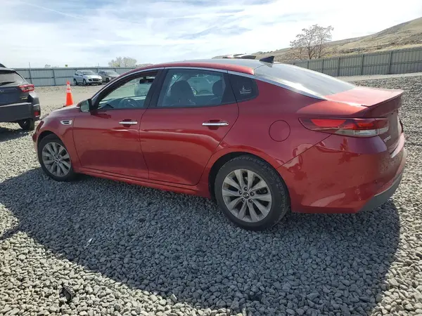 5XXGT4L38JG203897 2018 KIA OPTIMA - Image 2