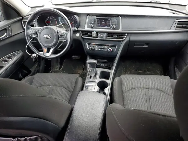 5XXGT4L38JG204242 2018 KIA OPTIMA - Image 8