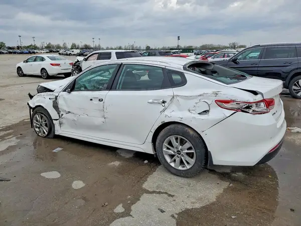 5XXGT4L38JG204872 2018 KIA OPTIMA - Image 2