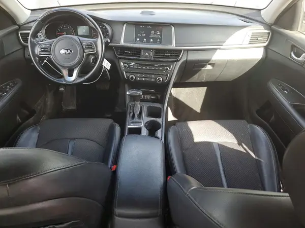 5XXGT4L38JG206105 2018 KIA OPTIMA - Image 8