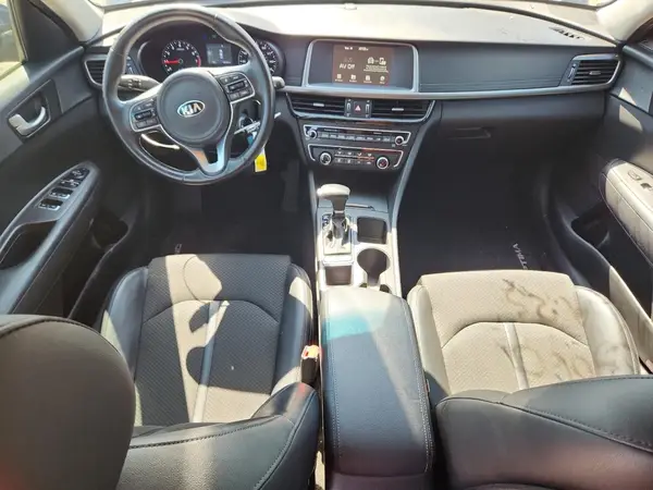 5XXGT4L38JG208257 2018 KIA OPTIMA - Image 8