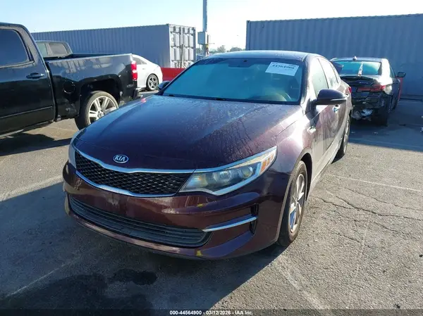 5XXGT4L38JG208937 2018 KIA OPTIMA - Image 2
