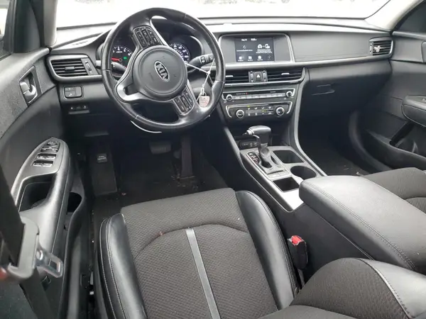5XXGT4L38JG210185 2018 KIA OPTIMA - Image 8
