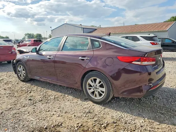 5XXGT4L38JG213362 2018 KIA OPTIMA - Image 2
