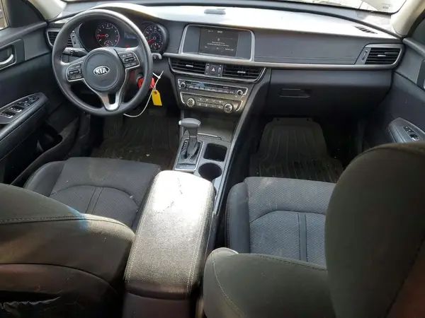 5XXGT4L38JG213362 2018 KIA OPTIMA - Image 8