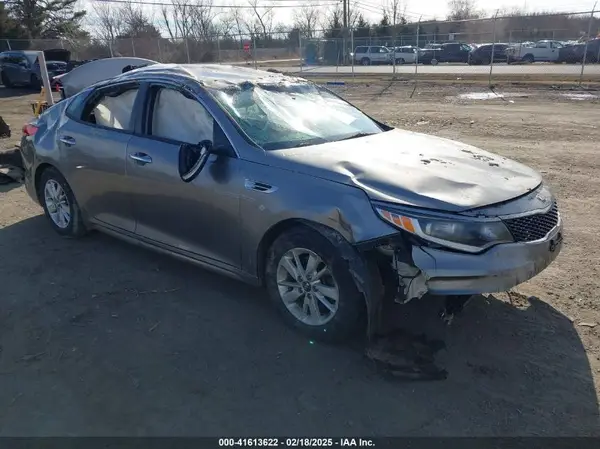 5XXGT4L38JG214219 2018 KIA OPTIMA - Image 1
