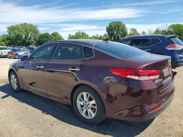 5XXGT4L38JG214477 2018 KIA OPTIMA - Image 2