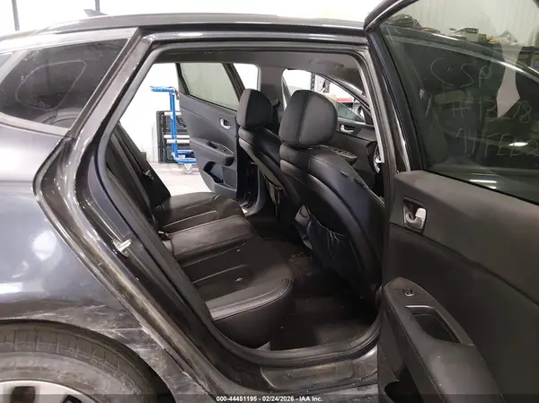5XXGT4L38JG214513 2018 KIA OPTIMA - Image 8