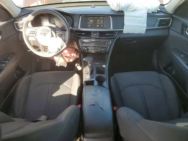 5XXGT4L38JG215841 2018 KIA OPTIMA - Image 8