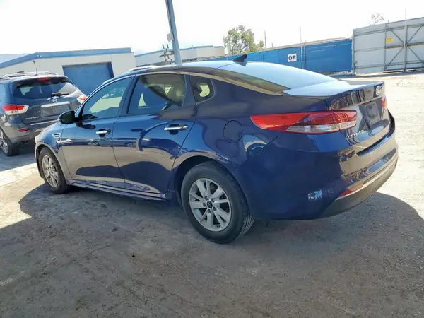5XXGT4L38JG216830 2018 KIA OPTIMA - Image 2