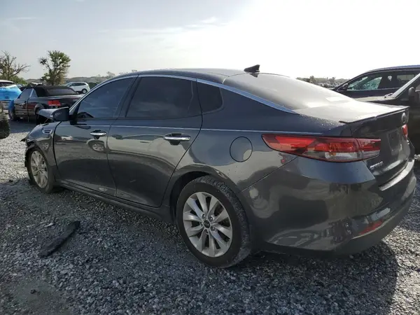 5XXGT4L38JG217959 2018 KIA OPTIMA - Image 2