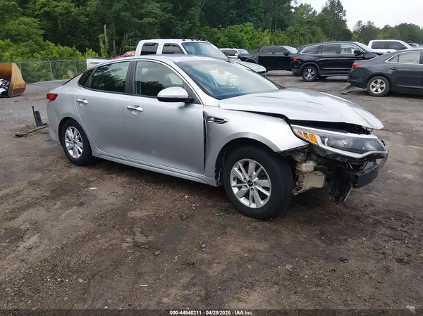 5XXGT4L38JG218299 2018 KIA OPTIMA - Image 1