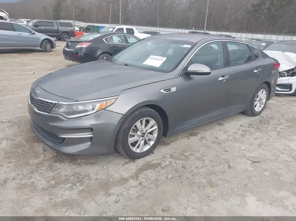 5XXGT4L38JG218416 2018 KIA OPTIMA - Image 2