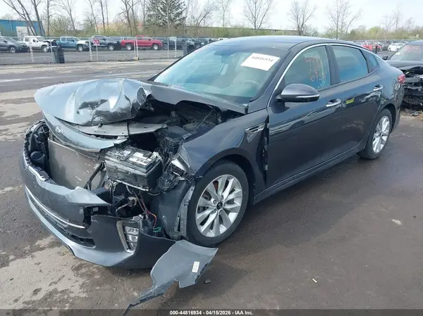 5XXGT4L38JG218836 2018 KIA OPTIMA - Image 2
