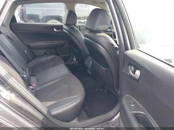 5XXGT4L38JG218836 2018 KIA OPTIMA - Image 8