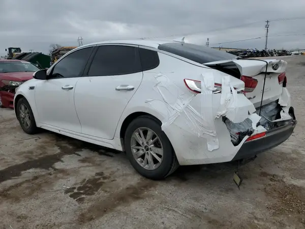 5XXGT4L38JG219436 2018 KIA OPTIMA - Image 2