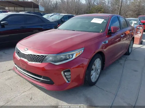 5XXGT4L38JG221736 2018 KIA OPTIMA - Image 2