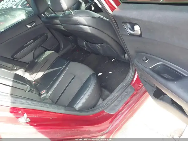 5XXGT4L38JG221736 2018 KIA OPTIMA - Image 8