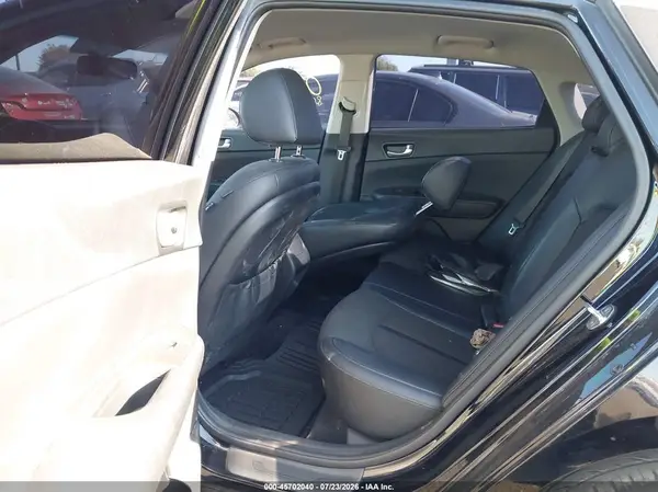 5XXGT4L38JG225642 2018 KIA OPTIMA - Image 8