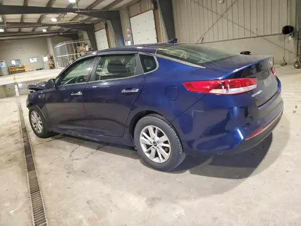 5XXGT4L38JG225981 2018 KIA OPTIMA - Image 2
