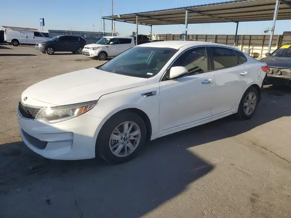 5XXGT4L38JG228539 2018 KIA OPTIMA - Image 1