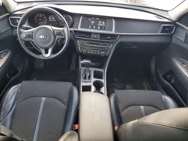5XXGT4L38JG228542 2018 KIA OPTIMA - Image 8