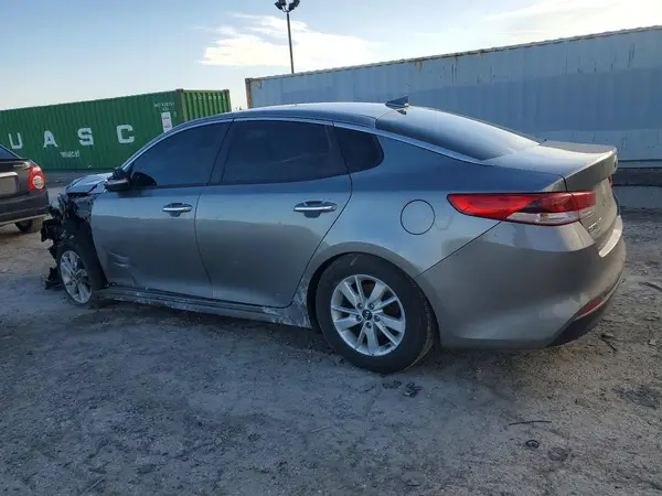 5XXGT4L38JG229156 2018 KIA OPTIMA - Image 2