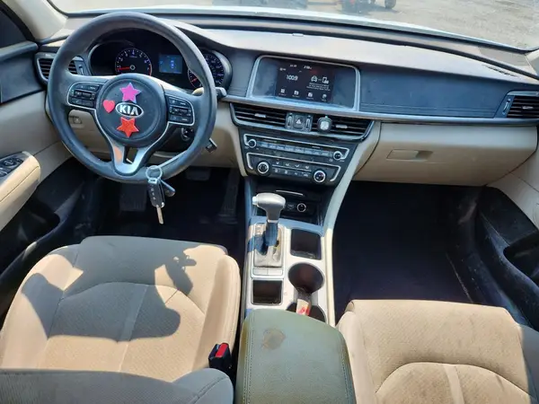 5XXGT4L38JG229304 2018 KIA OPTIMA - Image 8