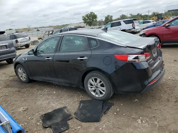 5XXGT4L38JG229738 2018 KIA OPTIMA - Image 2