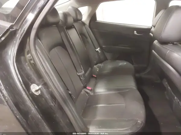 5XXGT4L38JG233952 2018 KIA OPTIMA - Image 8