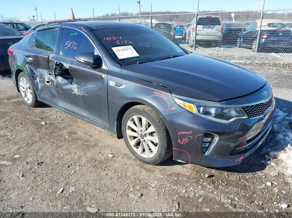 5XXGT4L38JG234177 2018 KIA OPTIMA - Image 1