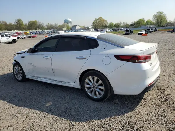 5XXGT4L38JG234213 2018 KIA OPTIMA - Image 2