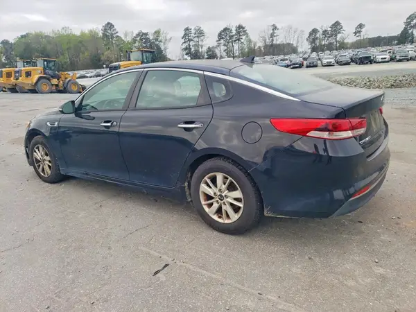 5XXGT4L38JG235104 2018 KIA OPTIMA - Image 2