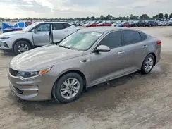 5XXGT4L38JG235698 2018 KIA OPTIMA
