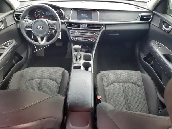 5XXGT4L38JG235698 2018 KIA OPTIMA - Image 8
