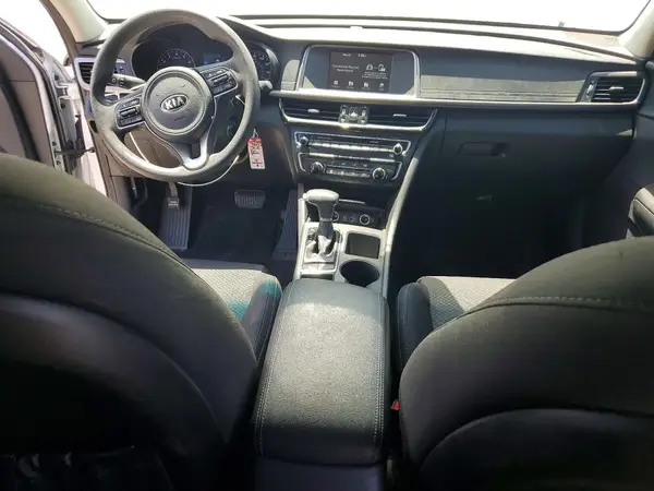 5XXGT4L38JG237063 2018 KIA OPTIMA - Image 8